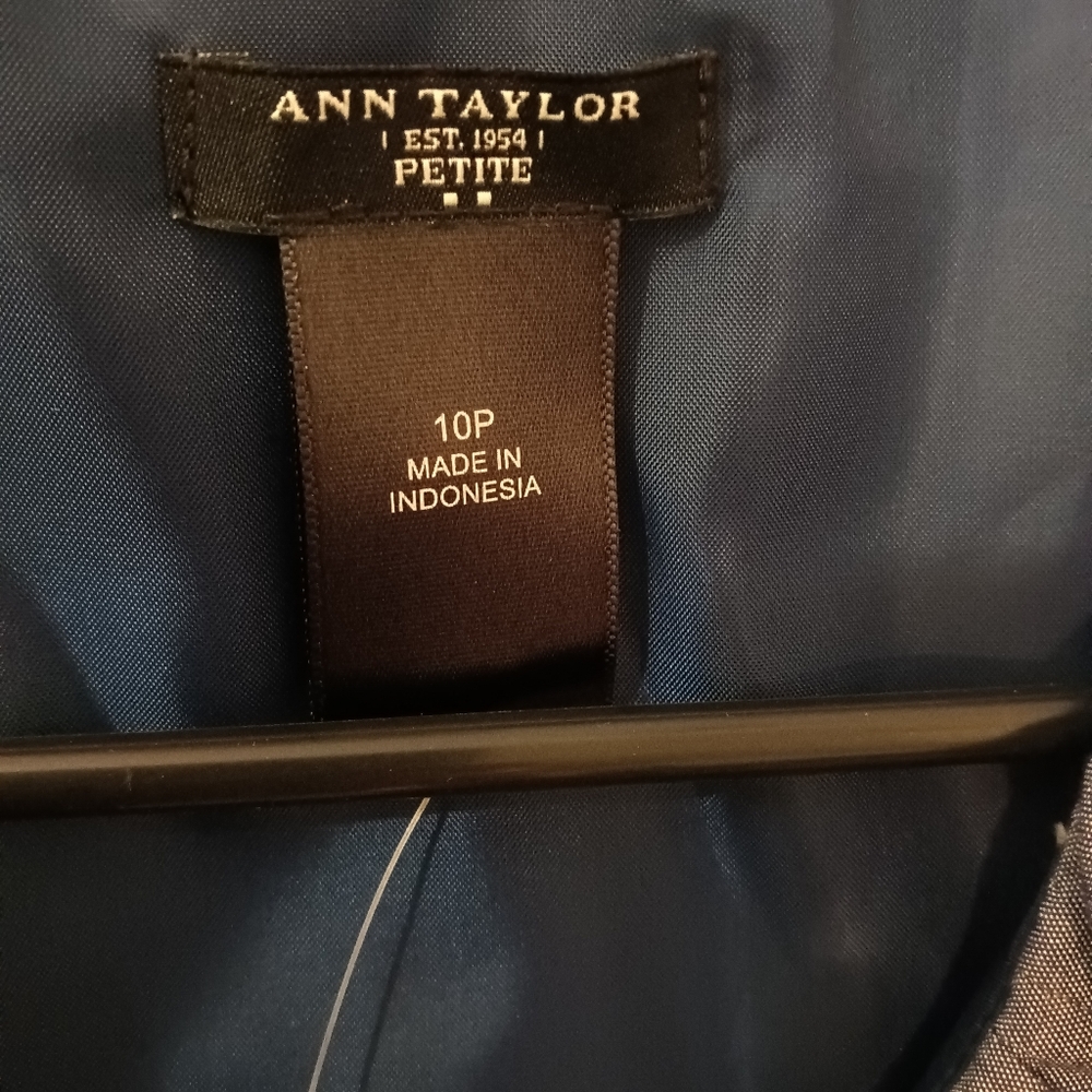 Ann Taylor Factory Blue Chambray Ruffle Tie waist Sleeveless Dress 10P NWT - Picture 8 of 10